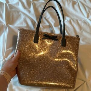 Kate spade new without tags pleather sparkle rose gold tote bag black handles